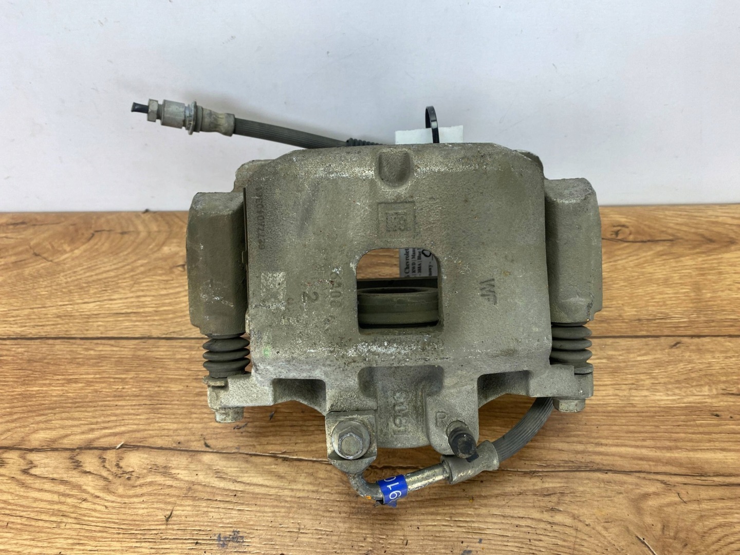 caliper brake front left Chevrolet Camaro 2016