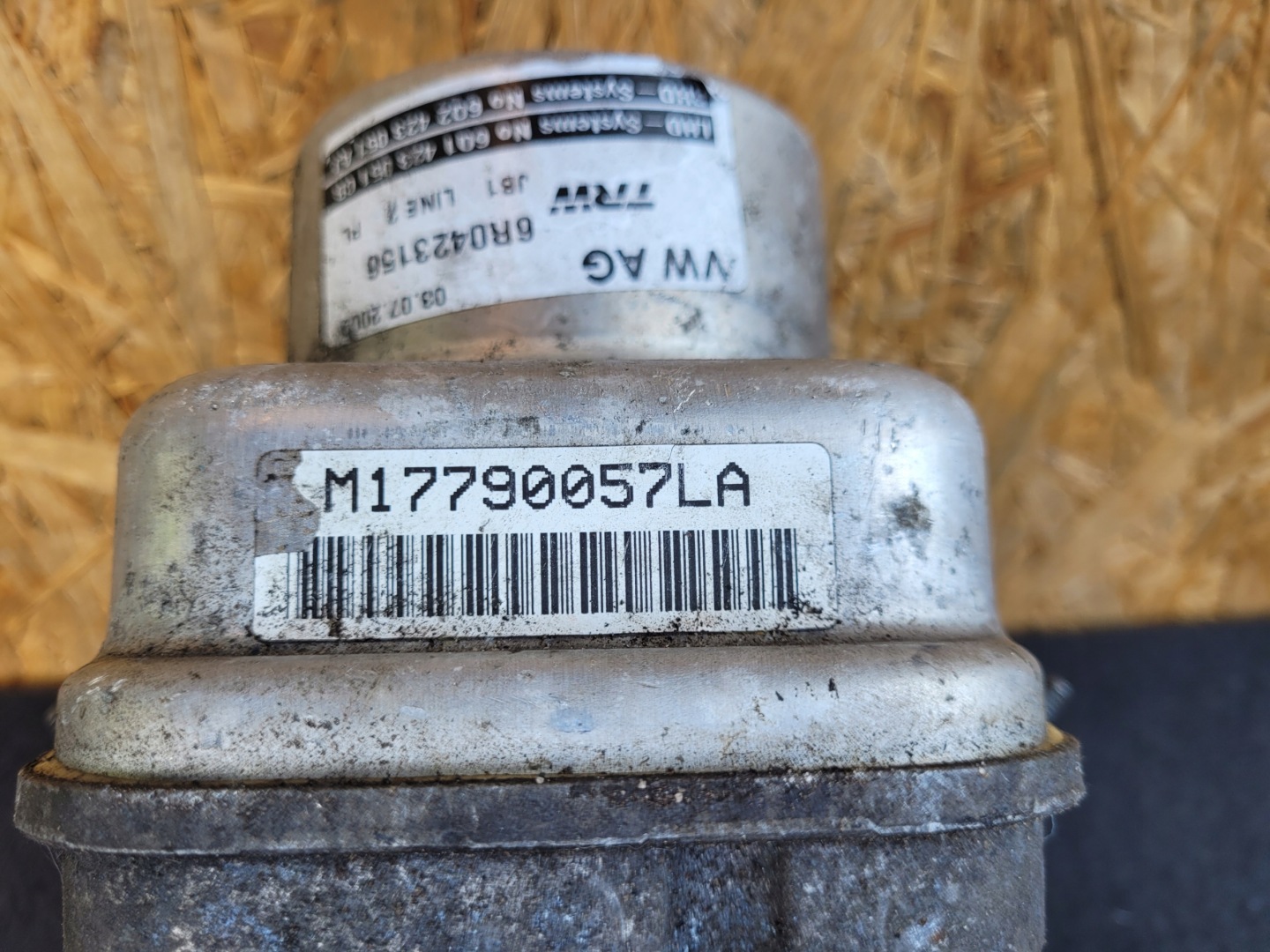 servo pump VW POLO 6R0 6r0423156