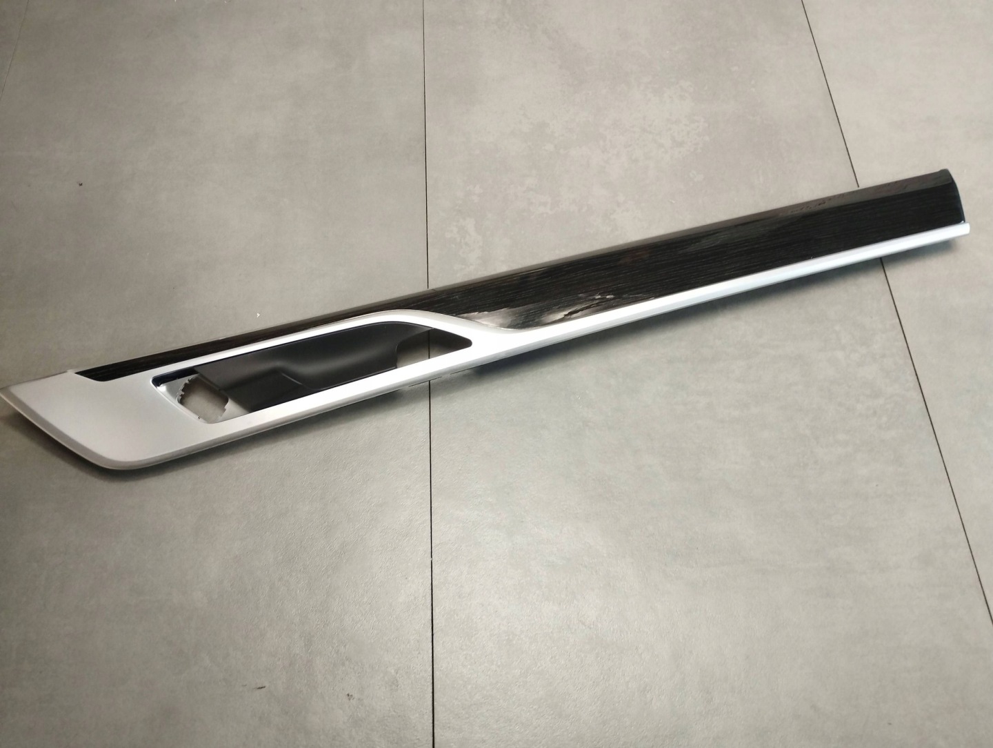 BMW 7 G11 moulding DEKOR door right front 7851832