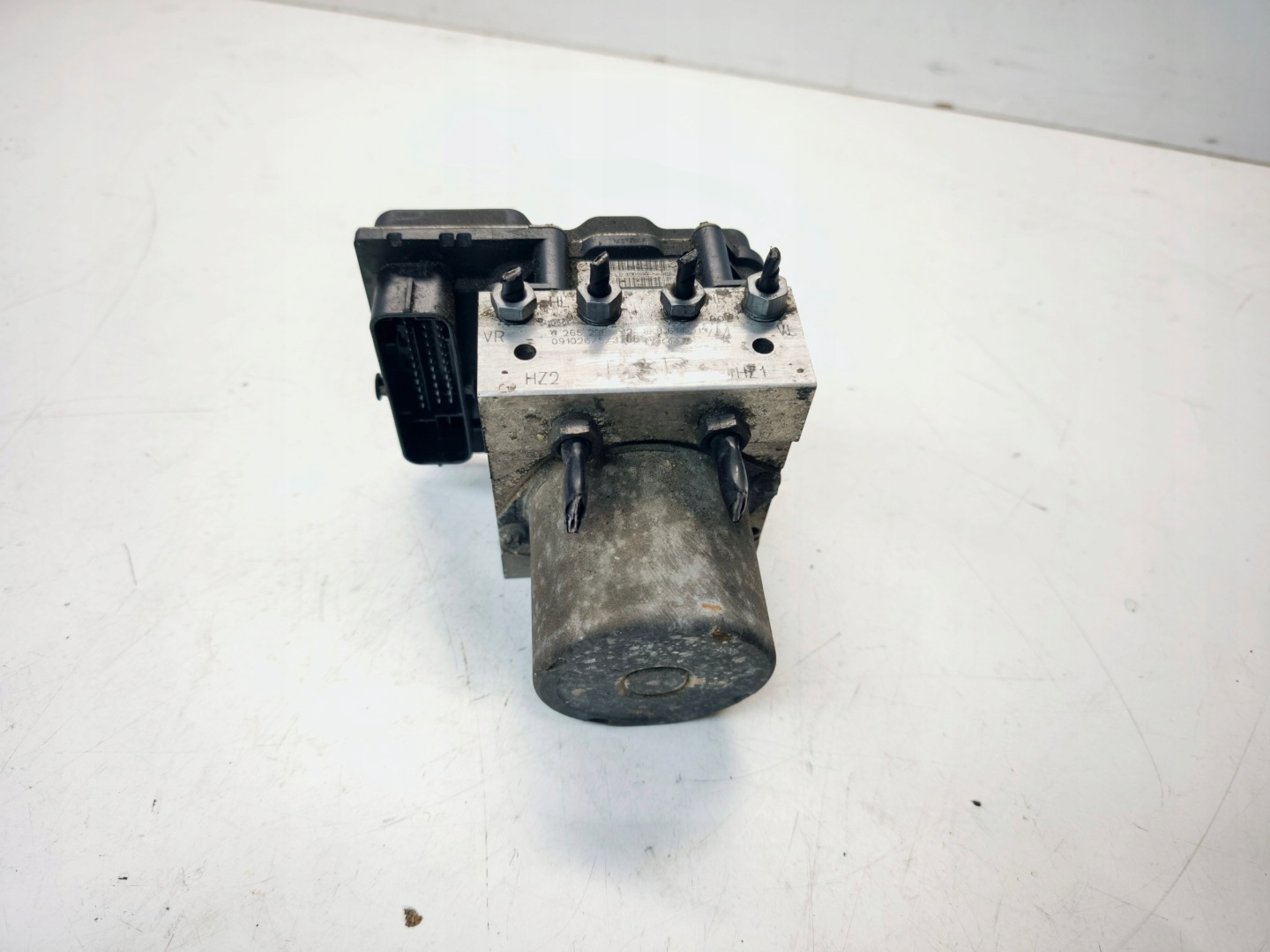 pump + control unit ABS ESP AUDI A4 B8 ALLROAD 8K9907379F 8K9614517M
