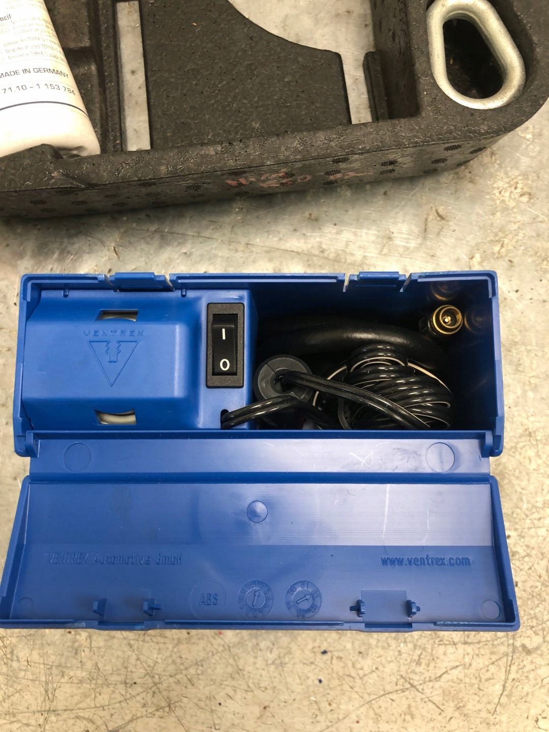 pump compressor; UCHO KLEJ MINI R50 6762286