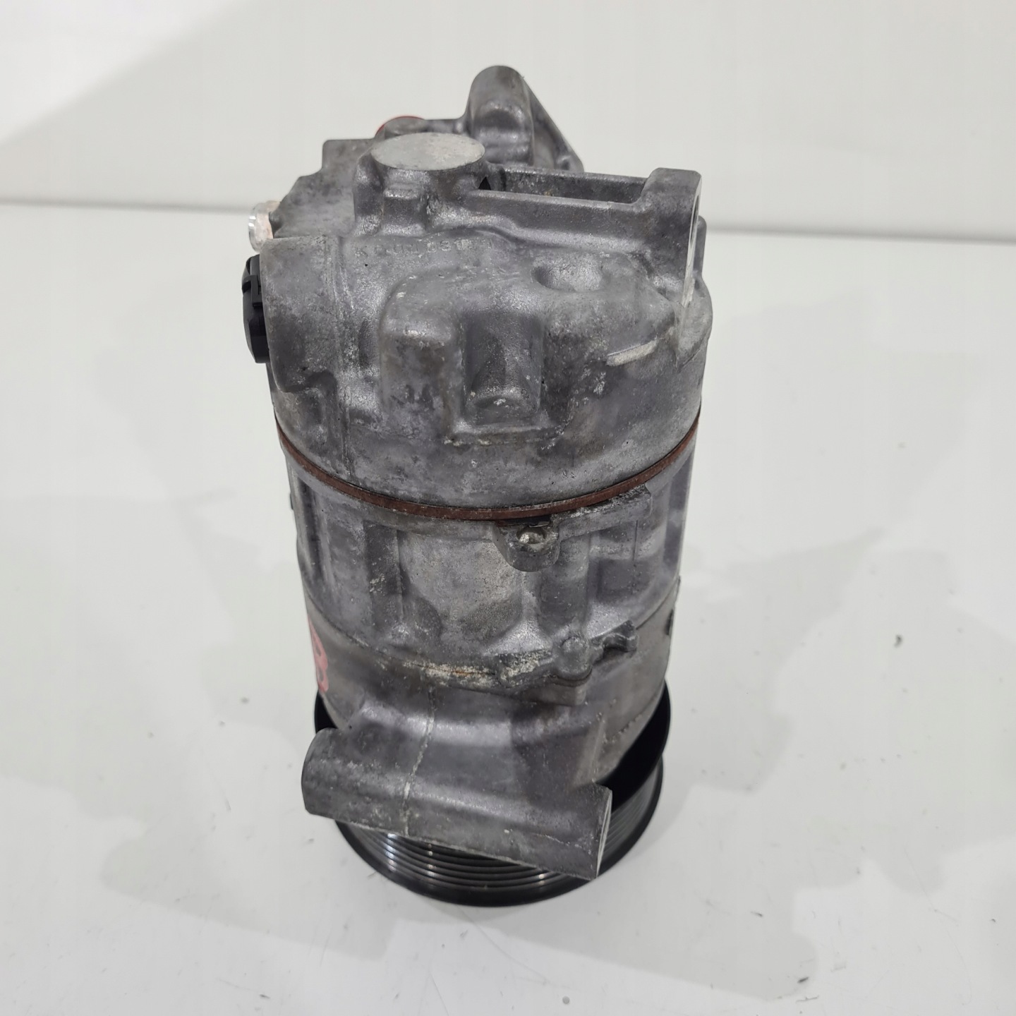 compressor; compressor of the air conditioning Renault ESPACE V 1.6 OE 926006266R
