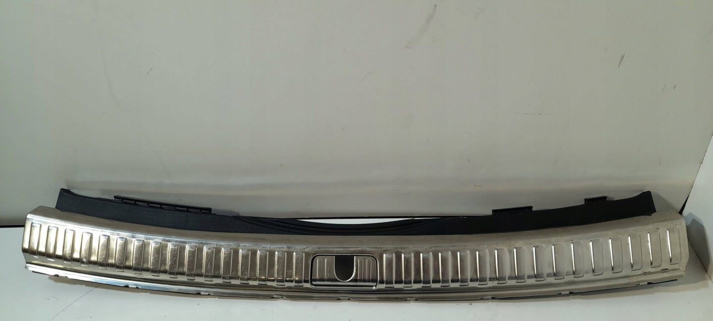 Audi A6 S6 C8 4K cap of the threshold boot 4K9864483 (AU15)