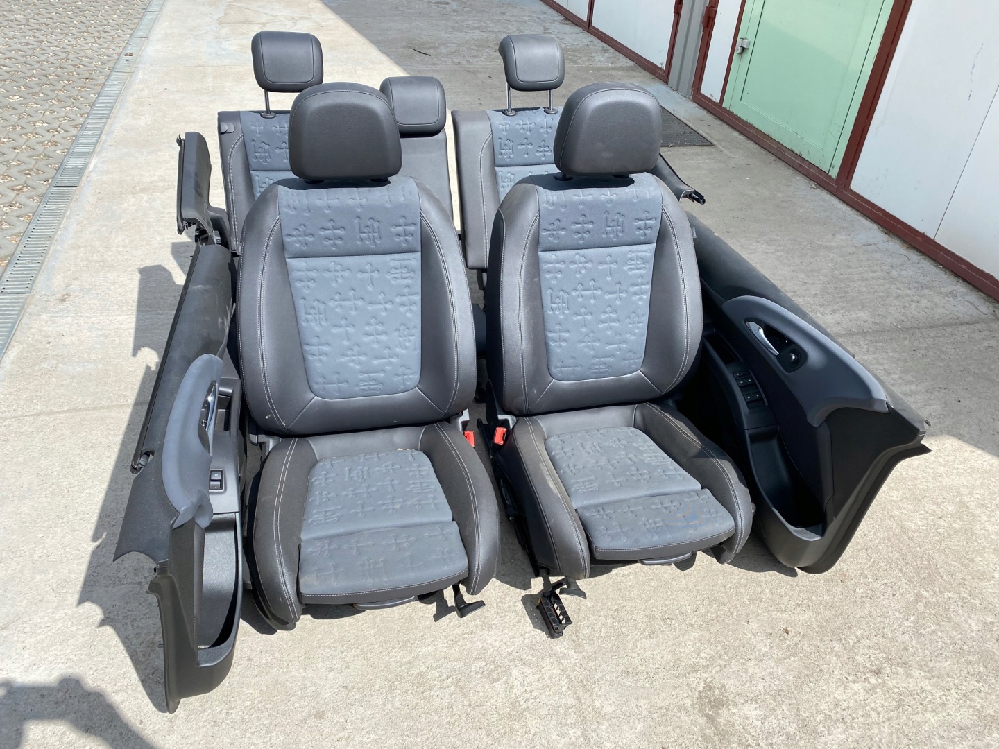 OPEL MERIVA B Sitz Sitze vorne heck Halbleder Sitz Seiten
