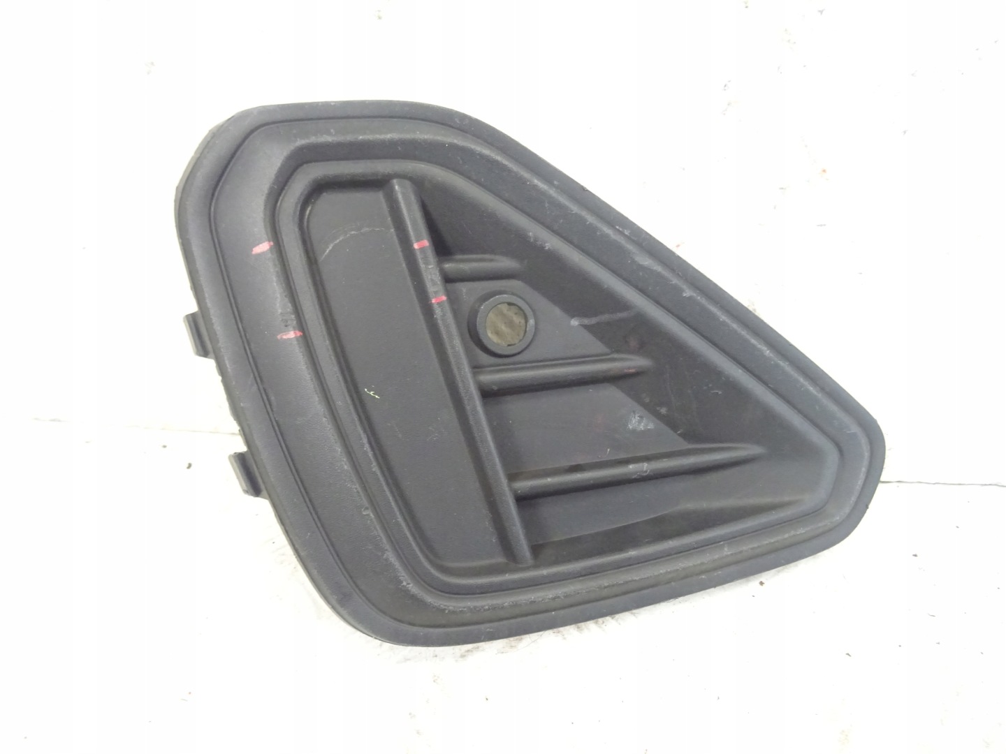 grid of a bumper front front left VW T-CROSS LIFT 2GM807795