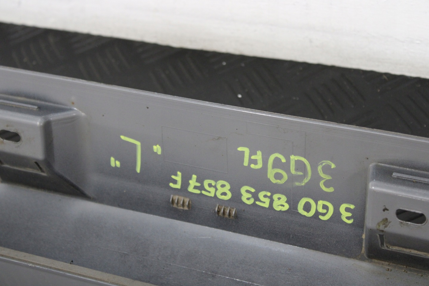 cap threshold left threshold left VW PASSAT B8 3G0 3G9 LIFT 1,4GTE 3G0853857F