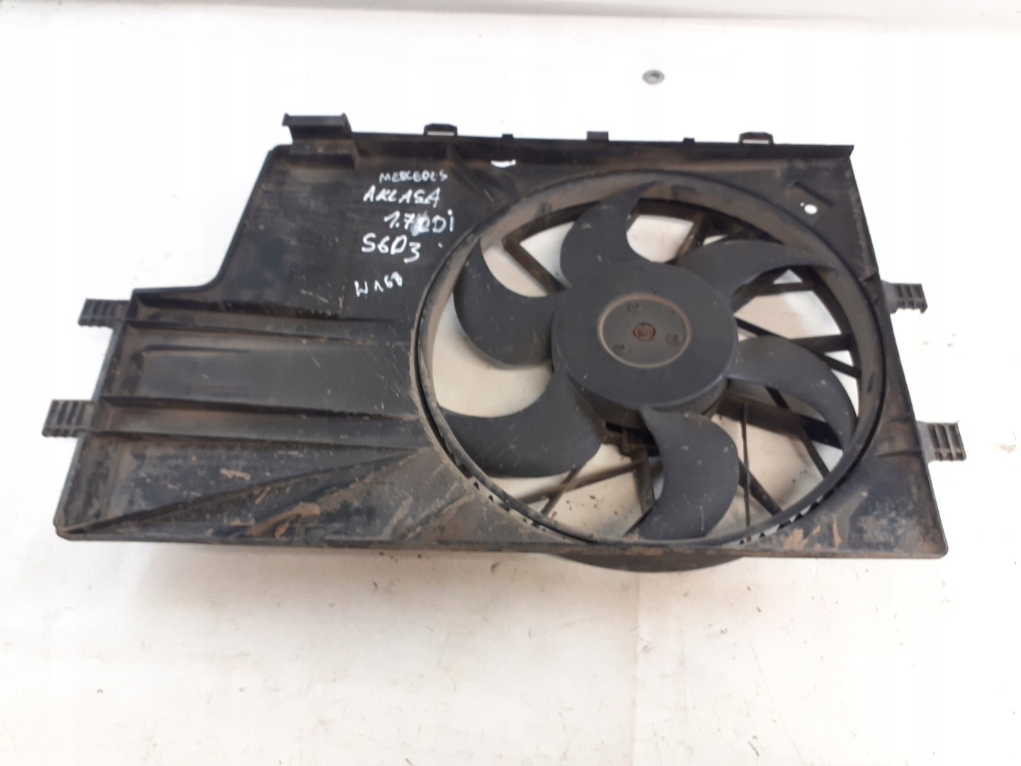 ventilátor chladiče z obal Mercedes W168 1,7