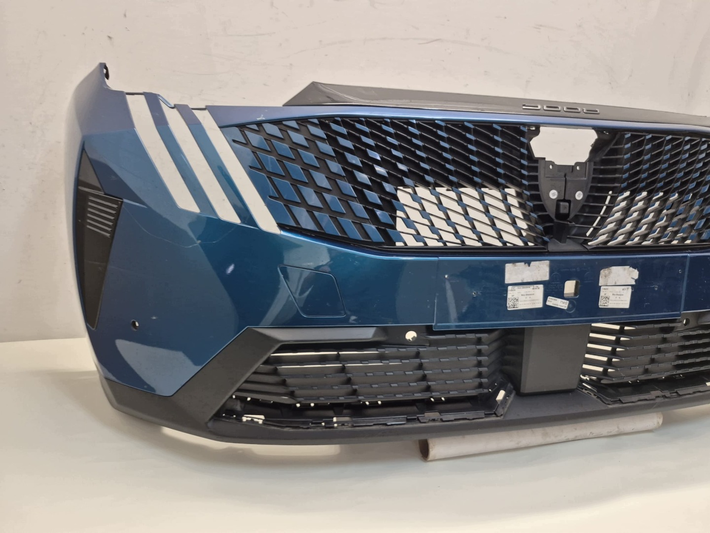 PEUGEOT 3008 III 24- bumper front front PDC 9846491180