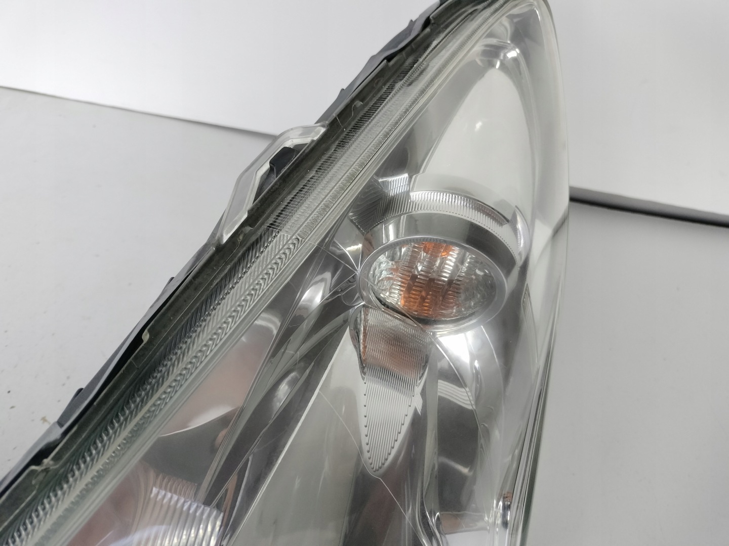light left REFLEKTOR SUBARU LEGACY OUTBACK 09- XENON