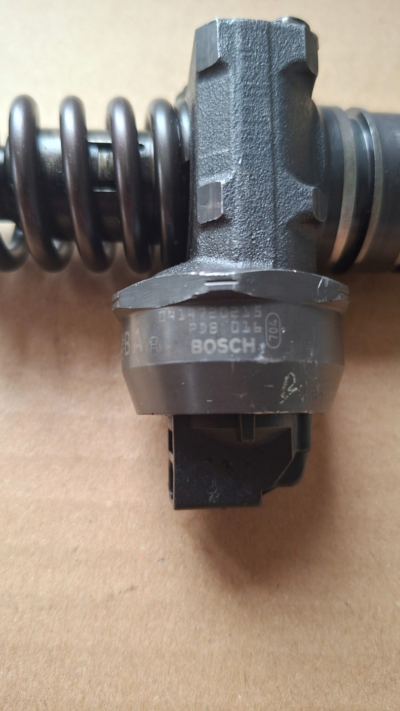 Pumpedüse VW 1.9TDI BOSCH 0414720215 WYDRUK