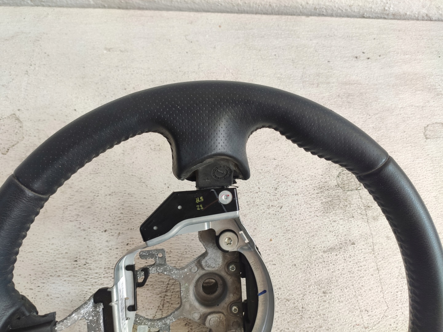 NISSAN NOTE E12 2013 lenkrad SKORZANA SPORT