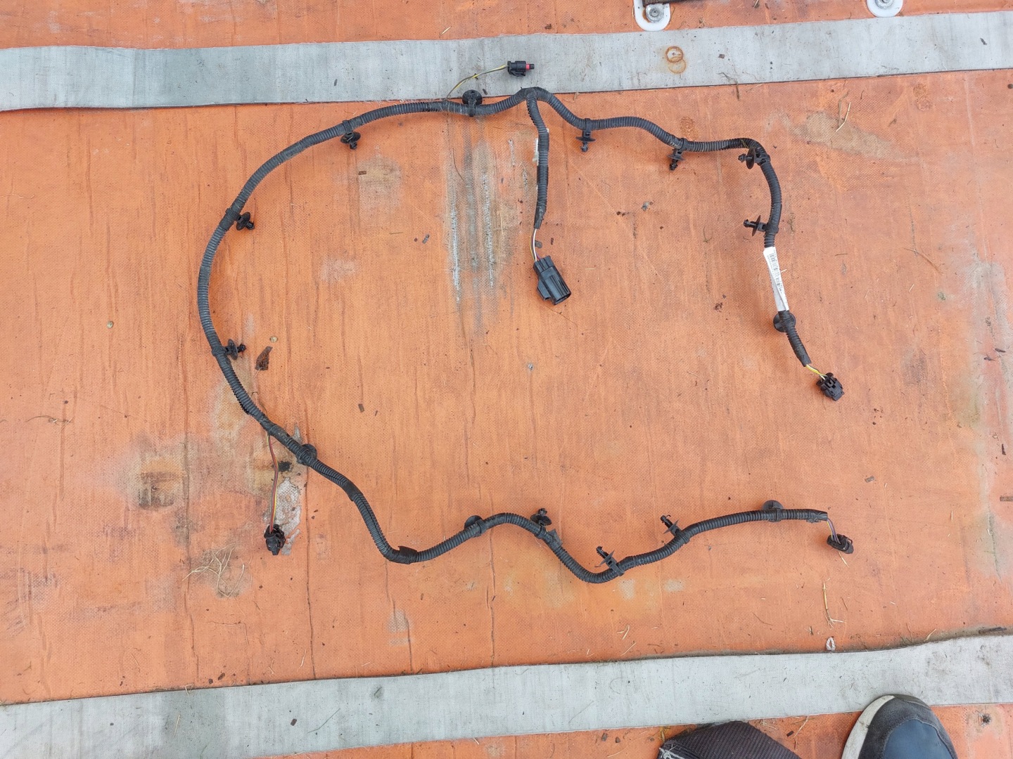 bundle of a bumper PDC front ASTON MARTIN VANTAGE 16r BG3315K877AB