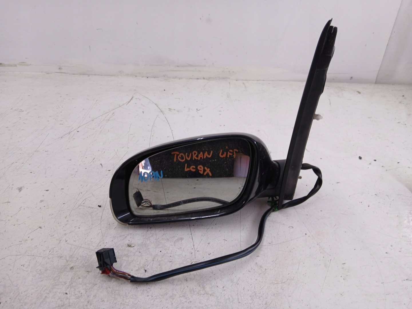 VW TOURAN and LIFT mirror left 10 PIN LC9X