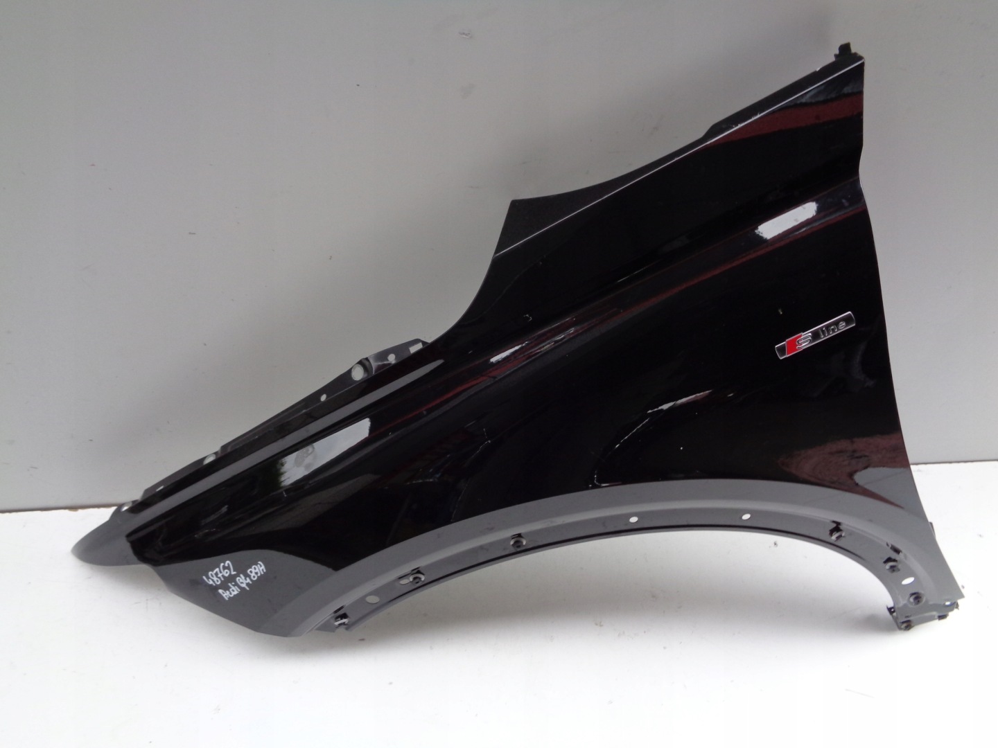 fender left front AUDI Q4 89A NR 48762