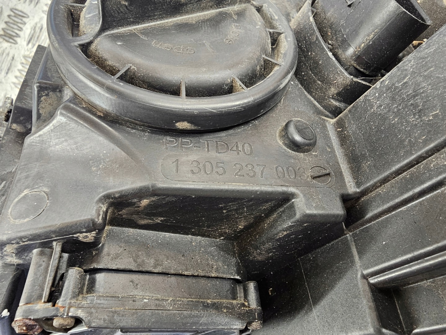 light BI-XENON right front right front SKODA OCTAVIA III UK 5E2941016B