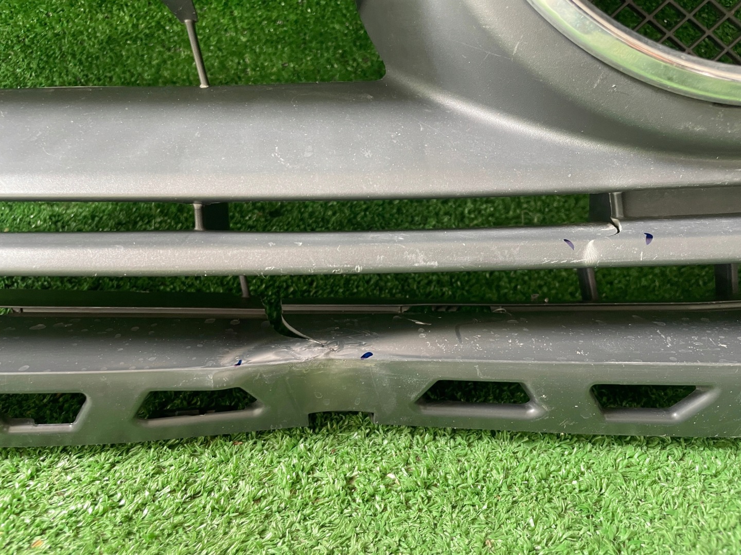 MERCEDES SPRINTER A9108852800 GRILL GRILL