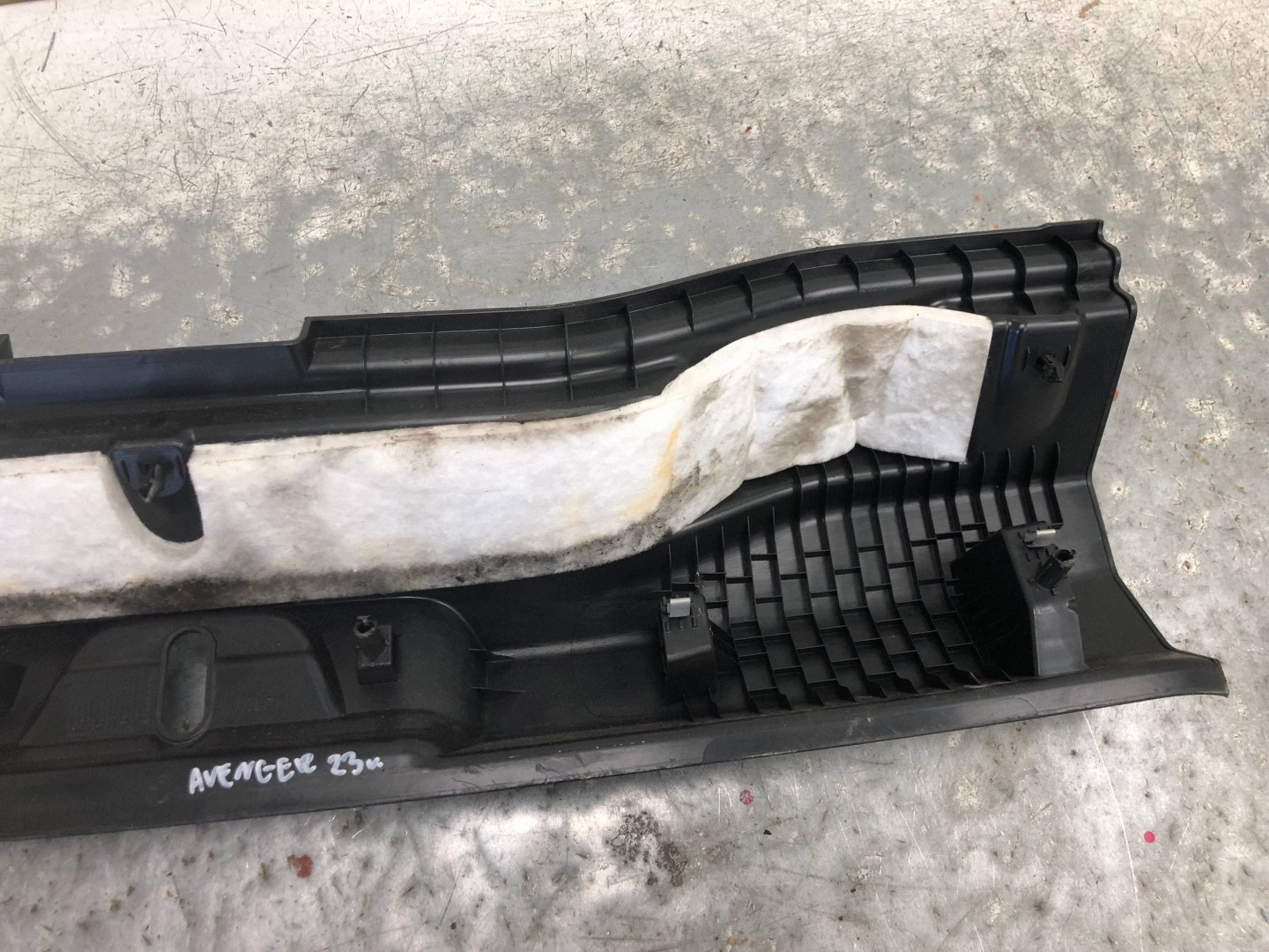 cover of the threshold boot JEEP AVENGER 735737904