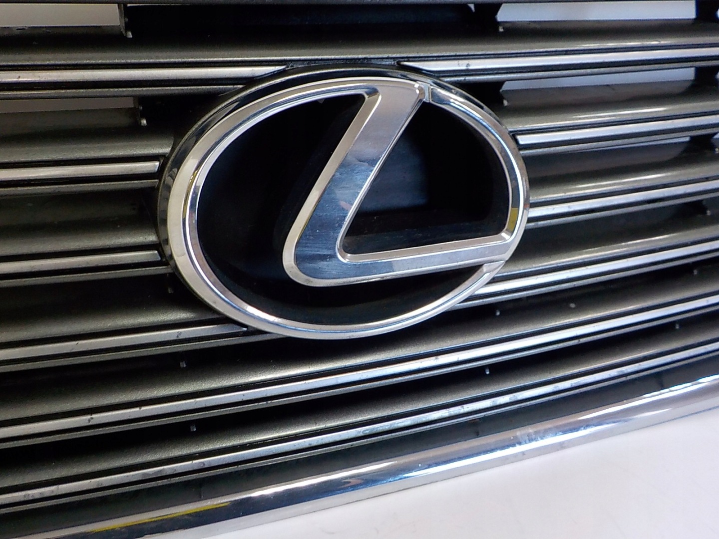 LEXUS LS III 430 grill grille radiator 53155-50050