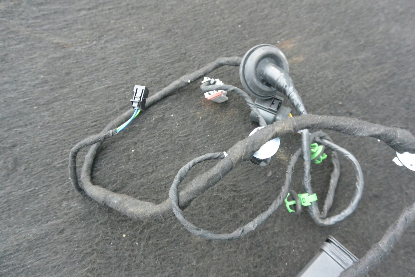 bundle wiring door left rear part VW TOUAREG III