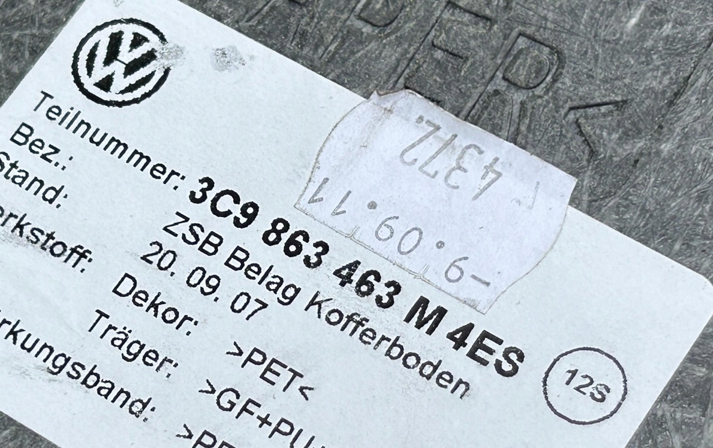 floor mats boot VW PASSAT B7 KOMBI 10-14 3C9863463M