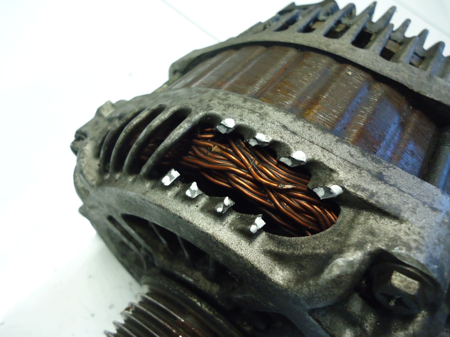 RENAULT LAGUNA III 2.0DCI M9R ALTERNATOR 8200960536