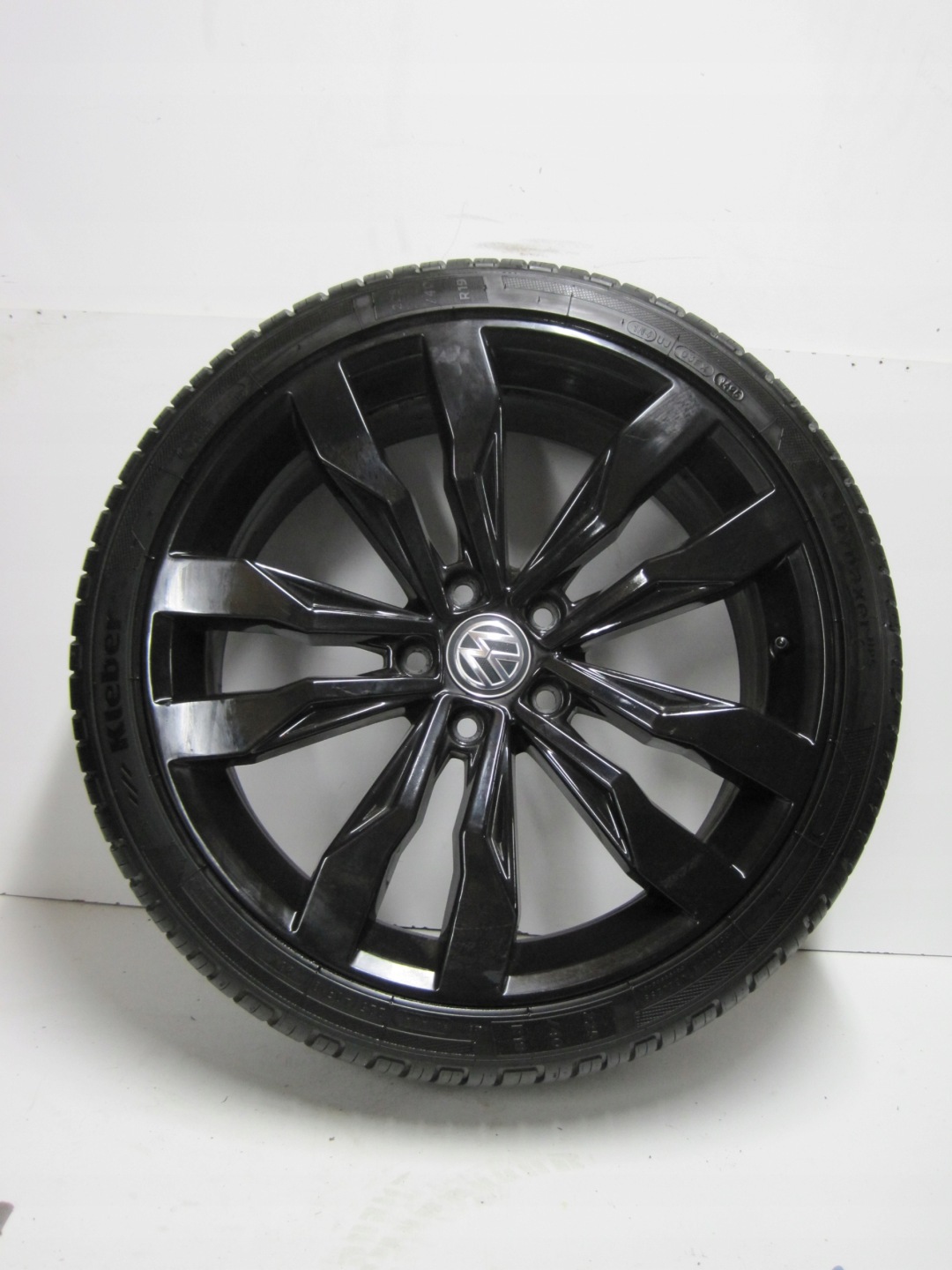 wheels discs tyres VW T-ROC 2GA R19 6MM
