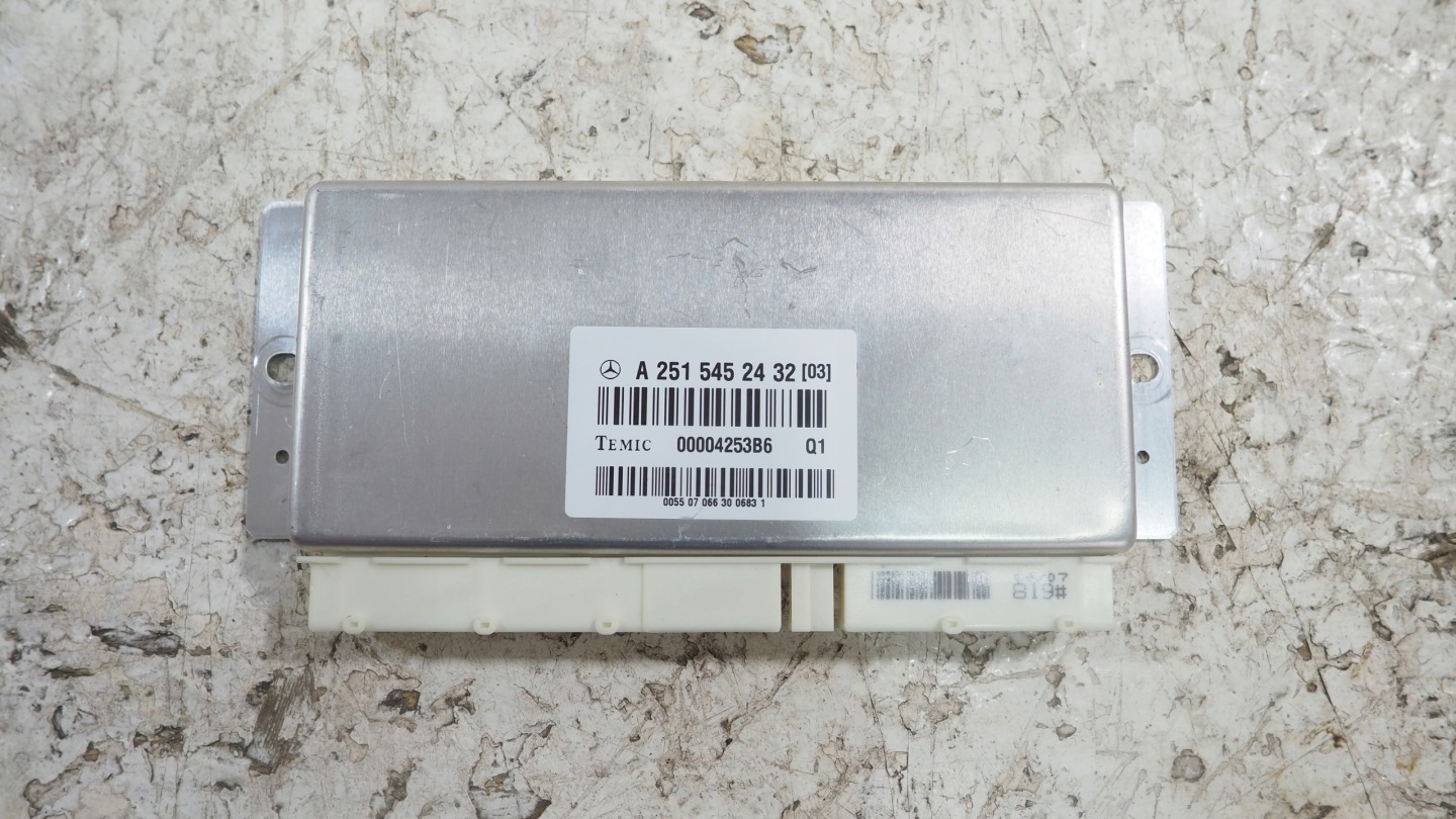 Mercedes ML W164 module control unit springing pneumatycznego A2515452432