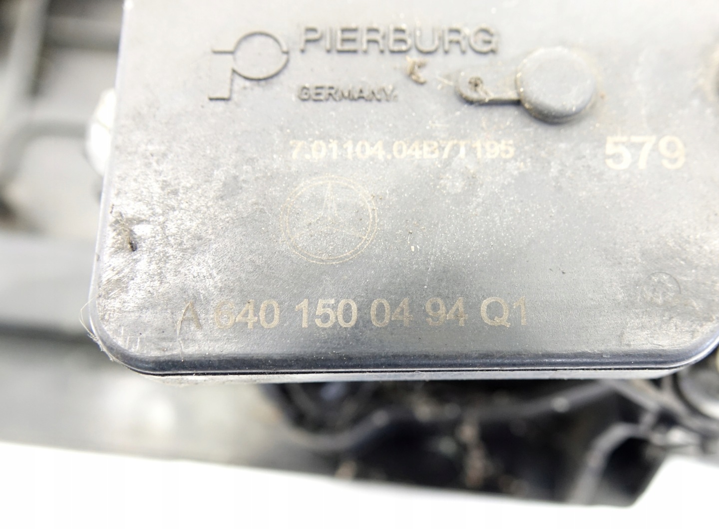 intake manifold MB KL E W211 2.2 CDI A6460902437