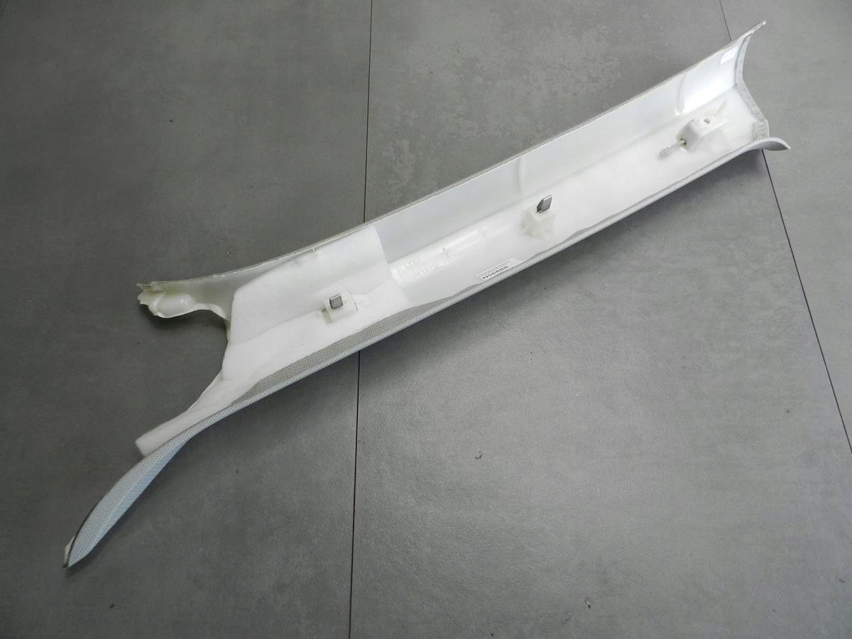 AUDI A5 8T Blende Abdeckung SLUPKA rechts 8t8867234