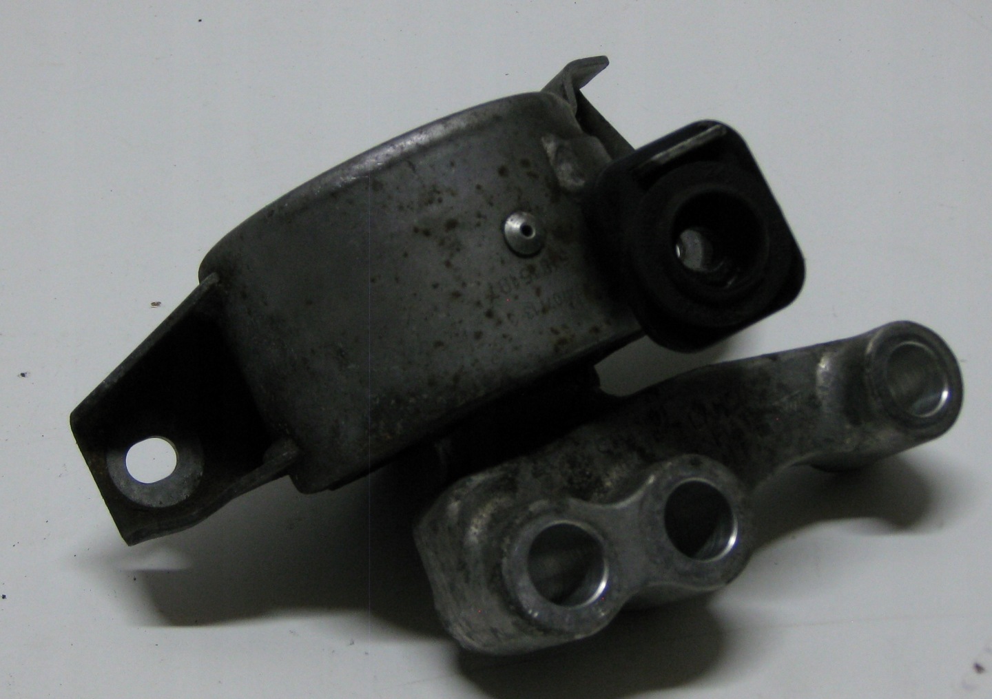 FIAT DOBLO II 13R engine mount 51815197