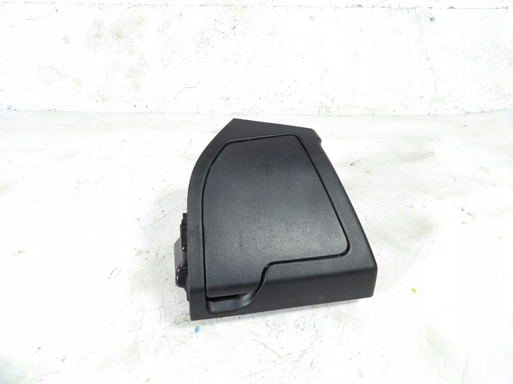 NISSAN X-TRAIL T31 bracket right CUP HOLDER 68430JG00A