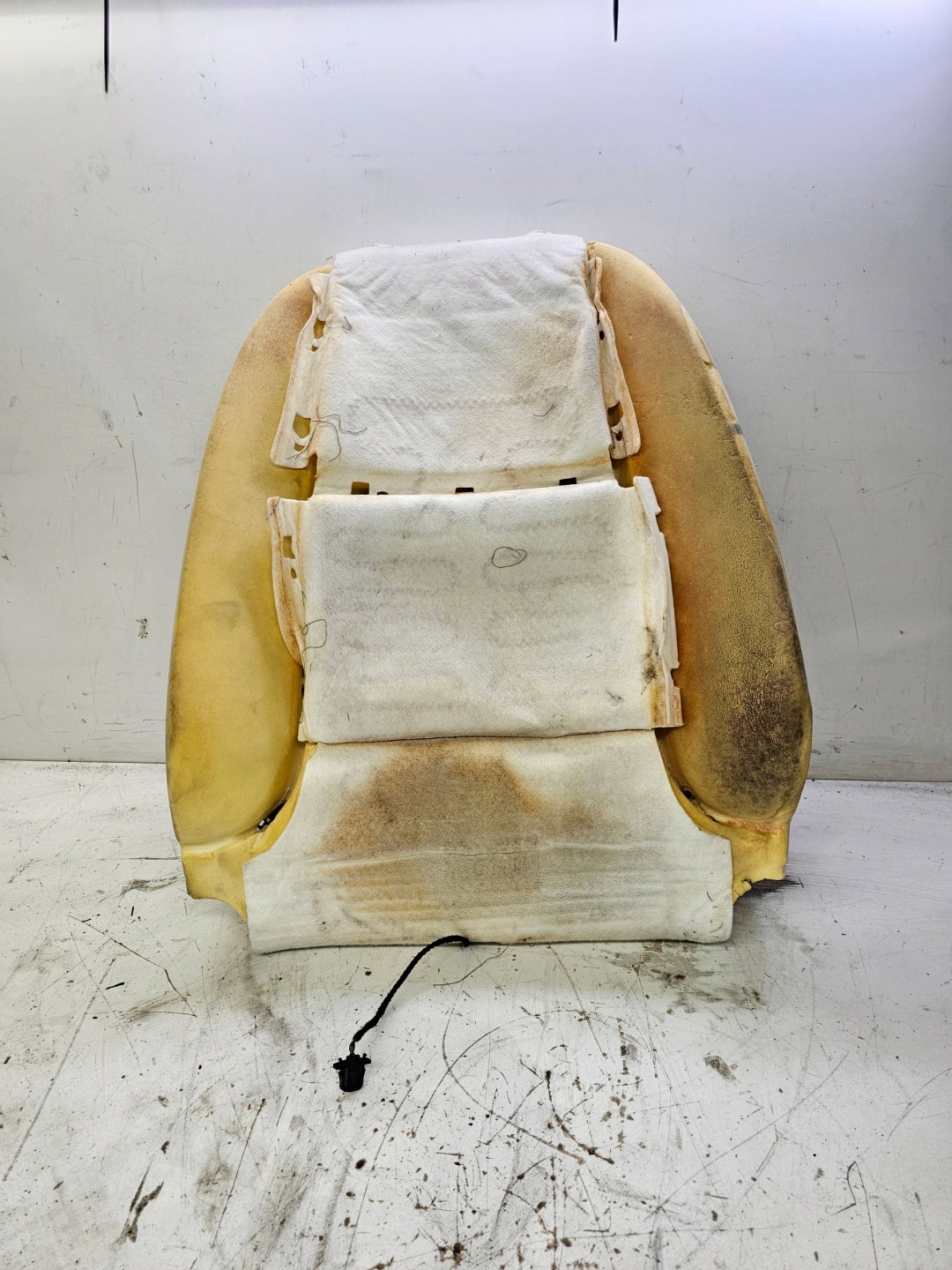 MATA GRZEWCZA seat front AUDI A3 8P 8P0963557
