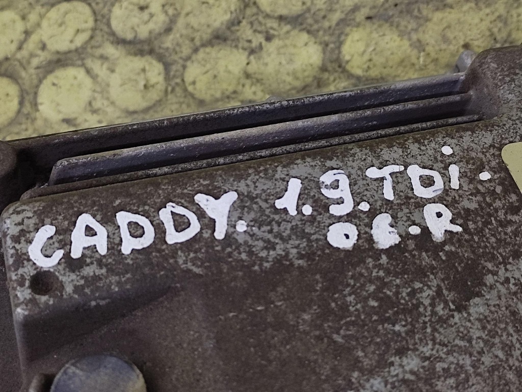VW CADDY 3 bedienteil des motors 0281012272
