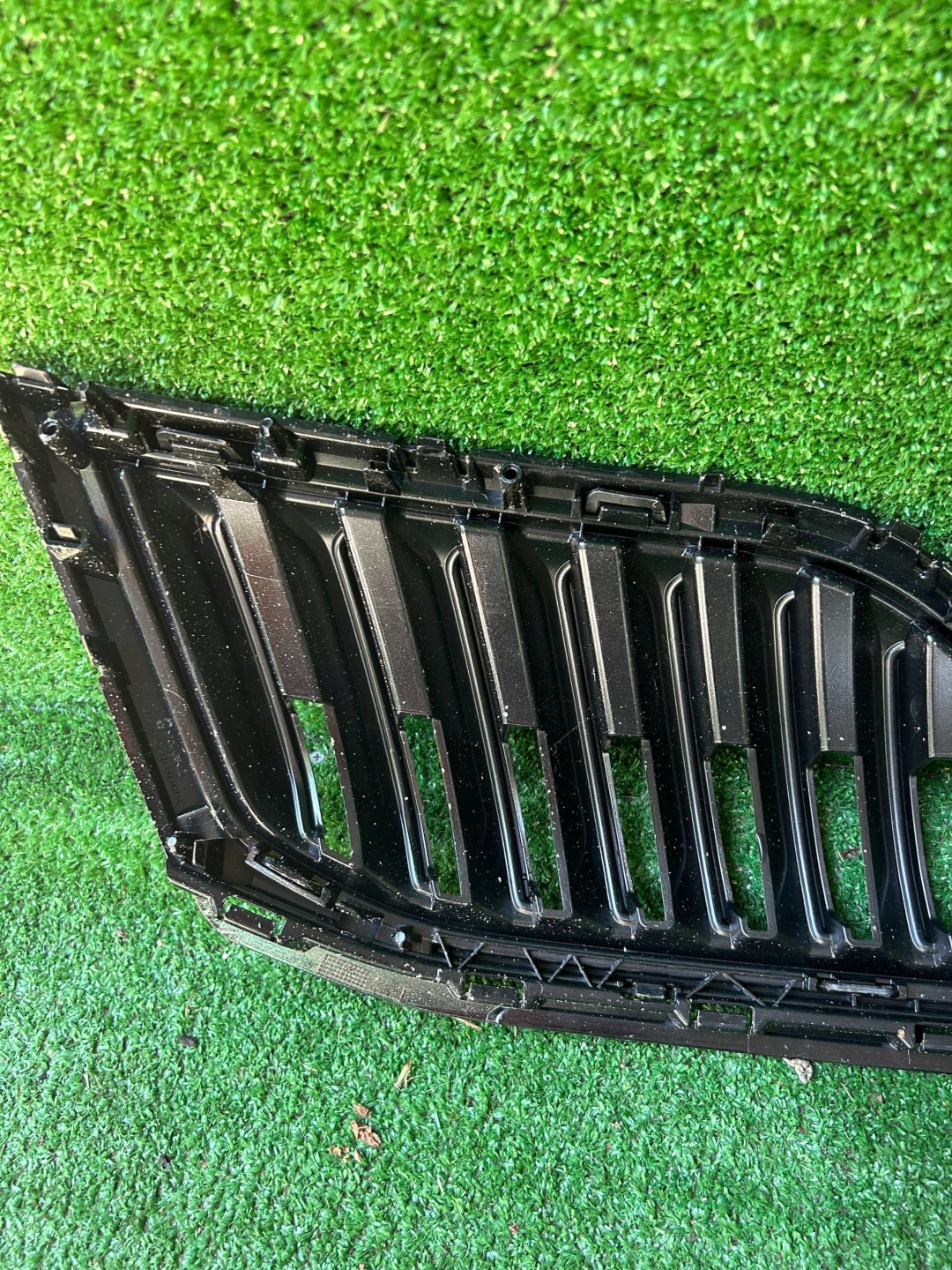 Skoda Octavia 3 Lift 16- grille front front