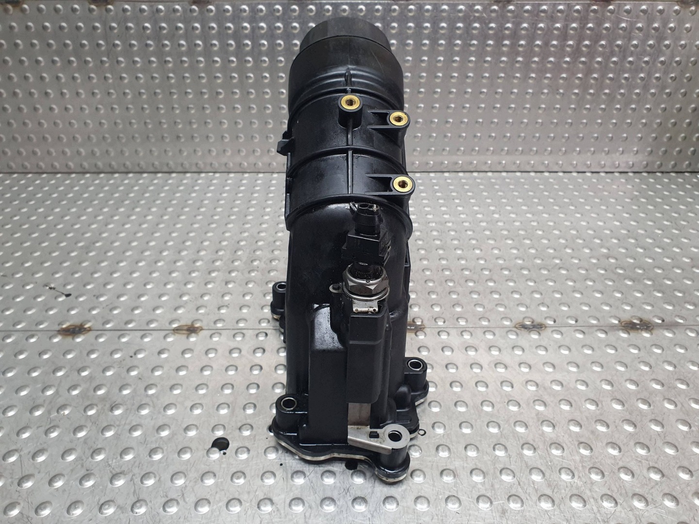 oil filter holder 7807799 BMW E90 E83 E87 E91 E60 E88 E92 E93 2.0D N47