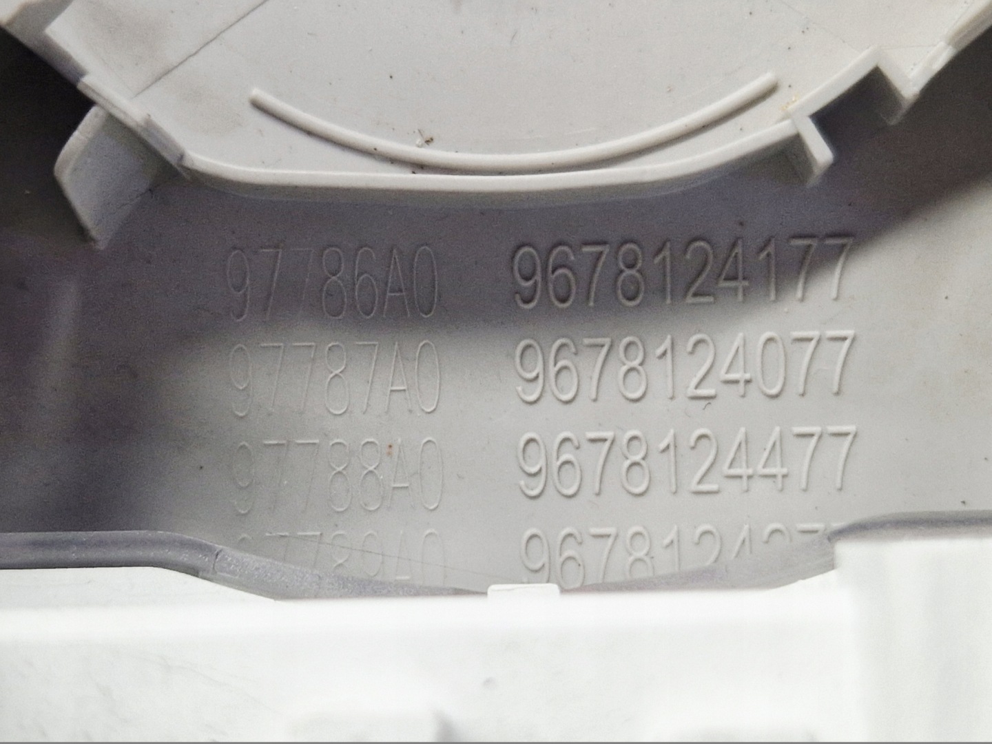 C4 PICASSO II feu cabine éclairage interne 9678124177