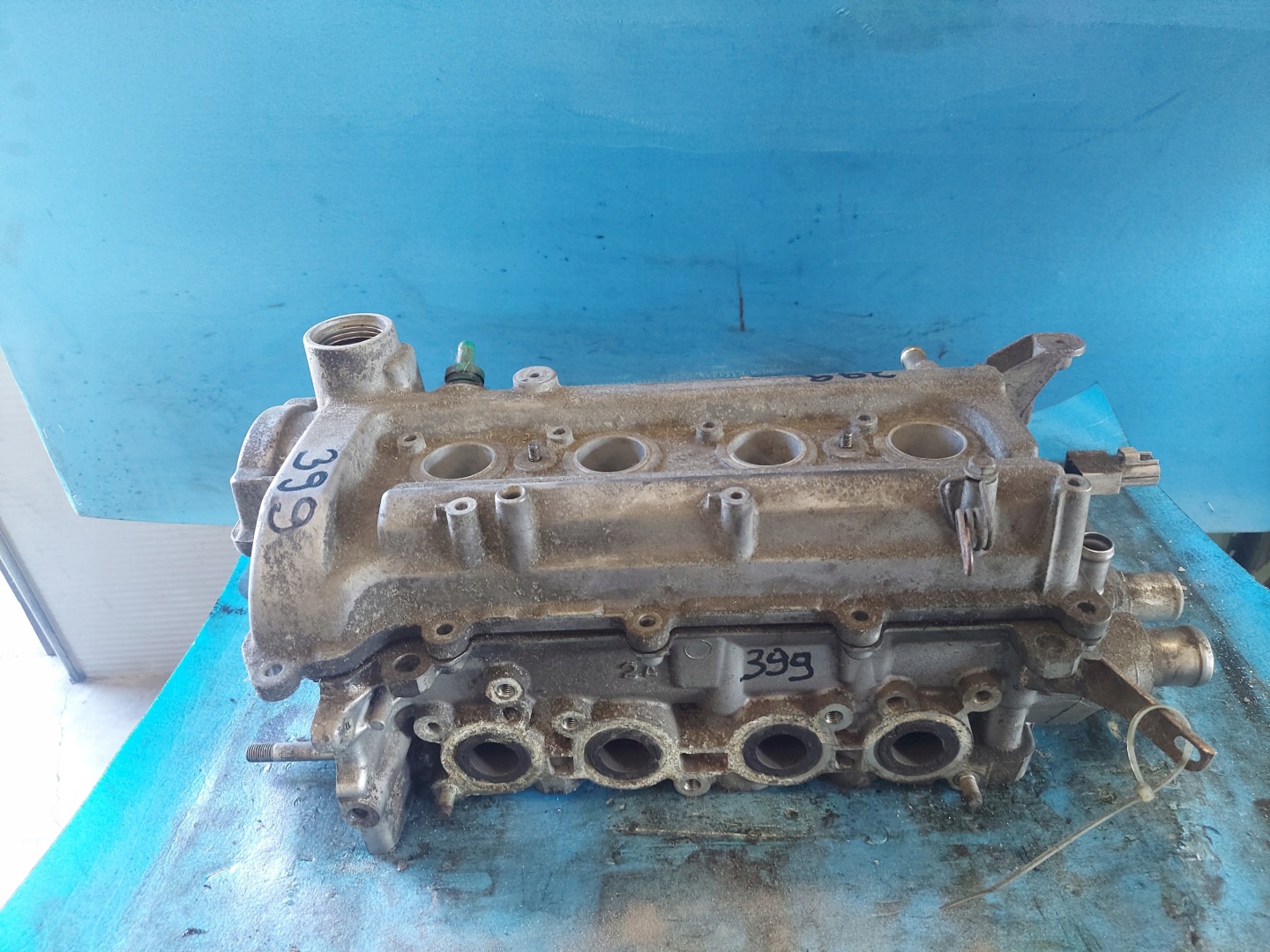 glava YARIS i 1.0 16V 1SZFE