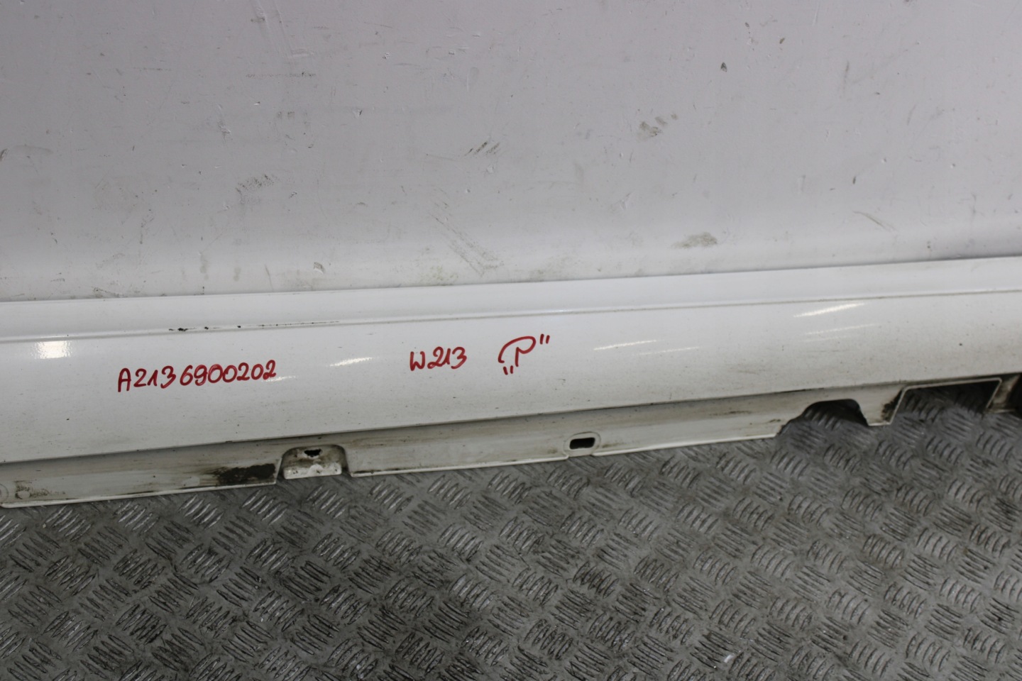 cap threshold threshold right MERCEDES E-KLASA W213 AMG A2136900202