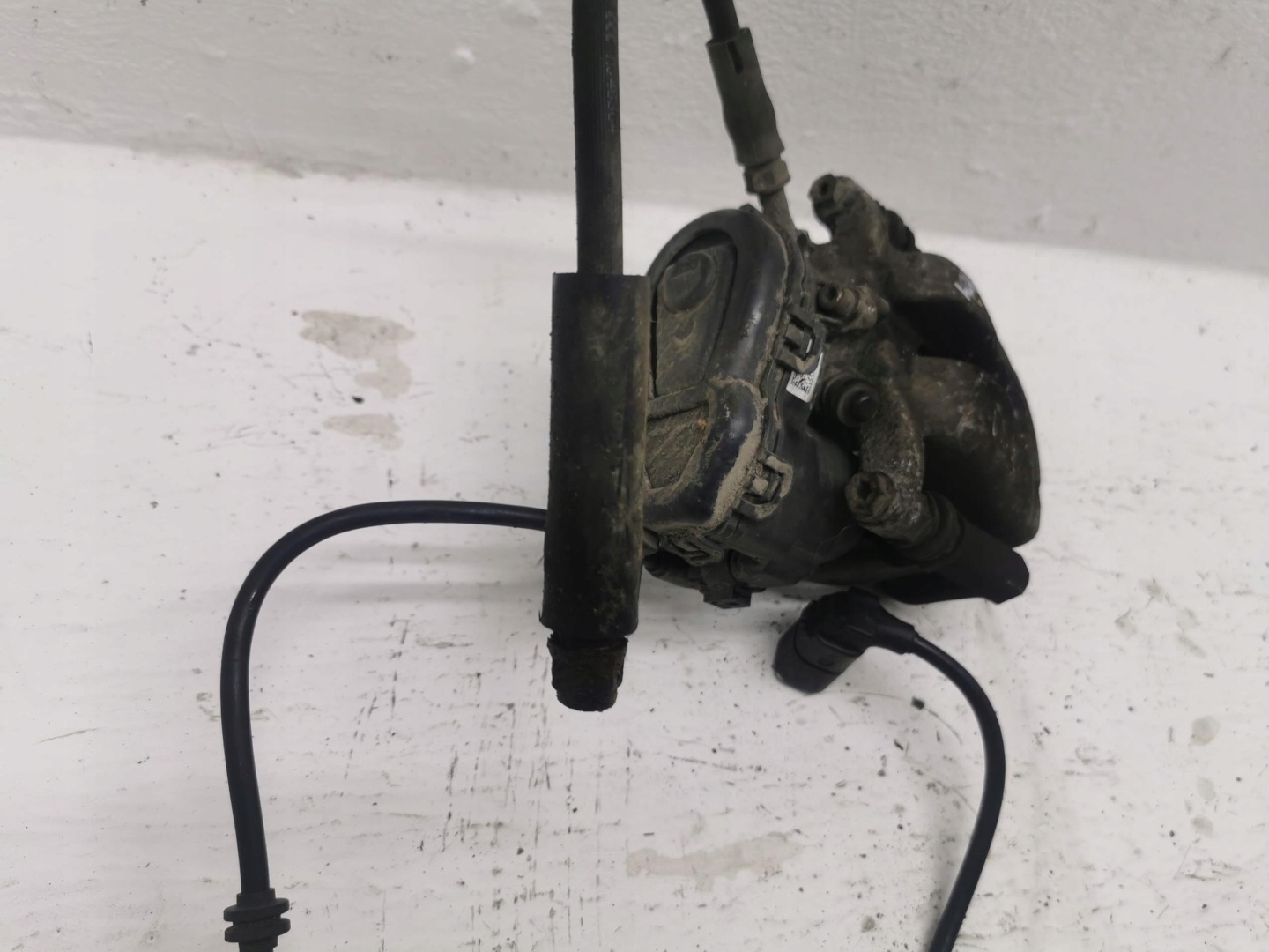 caliper brake left rear part MERCEDES W246 W176