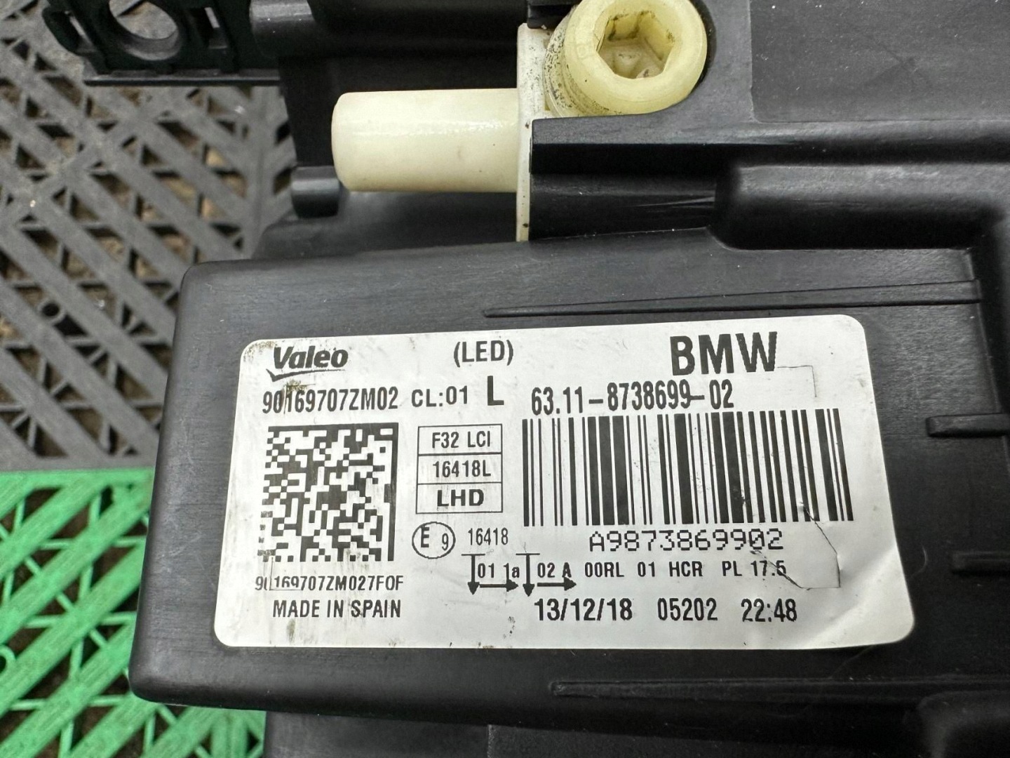 light front side left BMW 4 F32 F33 LCI 8738699