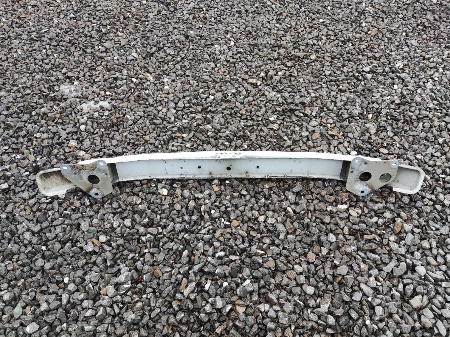 bumper support below bumper front MASTER II MOVANO A LIFT 04-09 8200189647E
