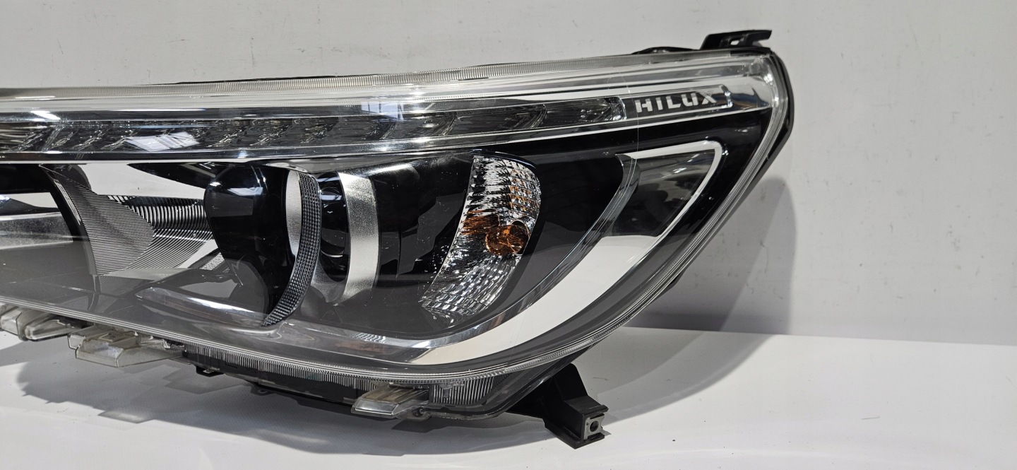 light left front LED lens TOYOTA HILUX VIII 15-20 original