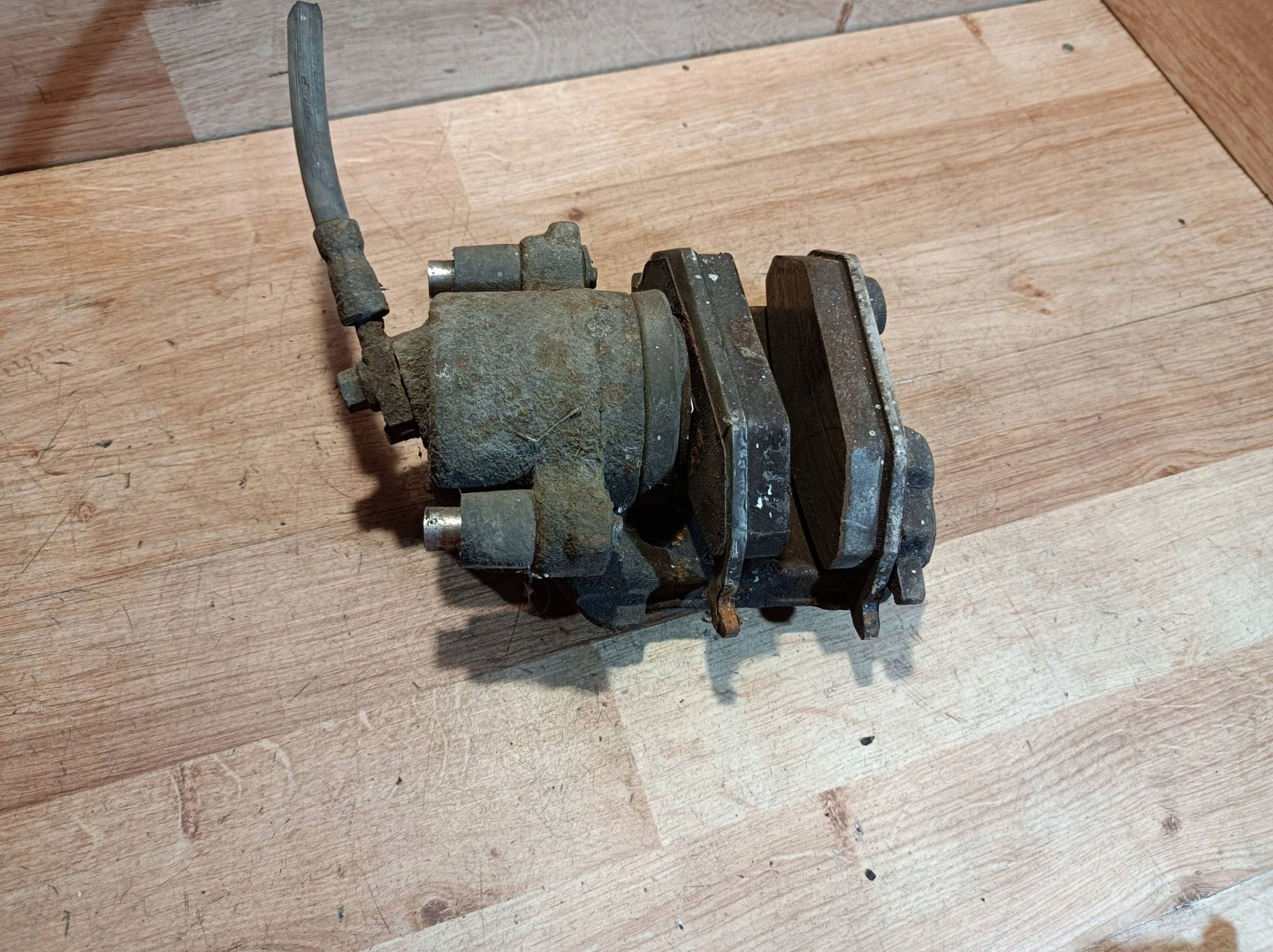 caliper brake front right Volkswagen Jetta III