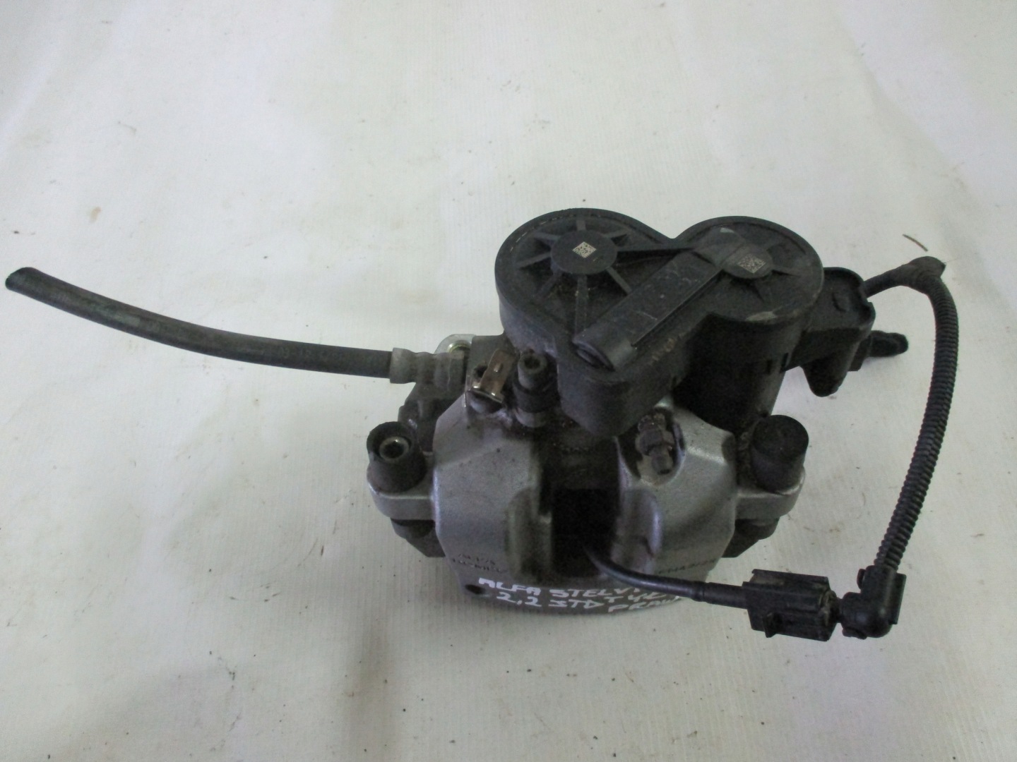 caliper right rear part Fiat Stelvio 2,2