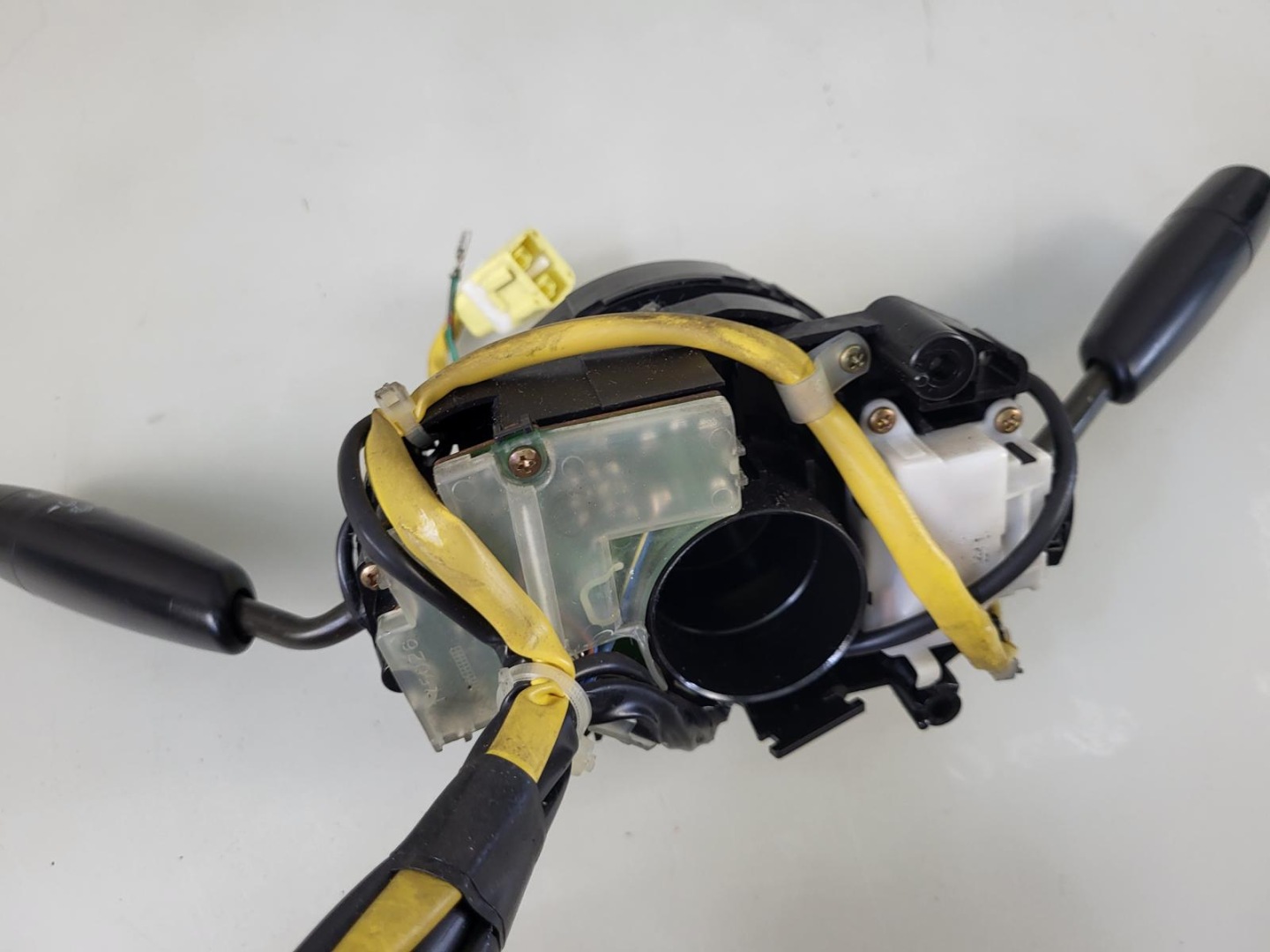 steering wheel levers and controls control switch ring MAZDA DEMIO