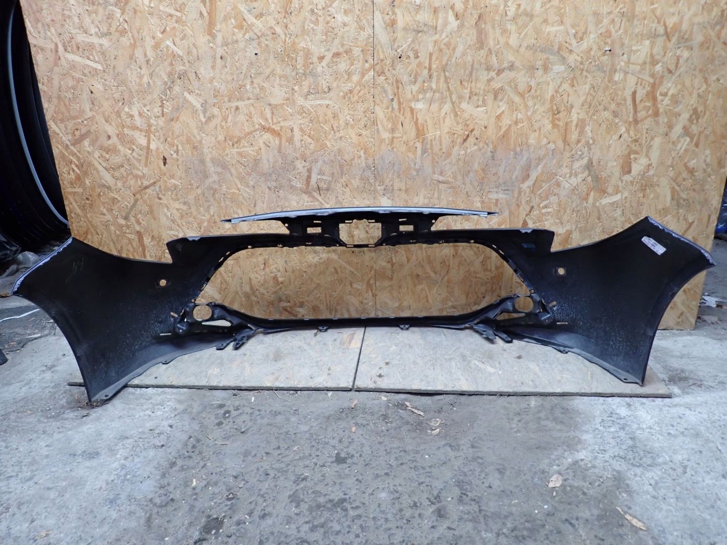 bumper front front TOYOTA COROLLA E21 HB / KOMBI LIFT 2023