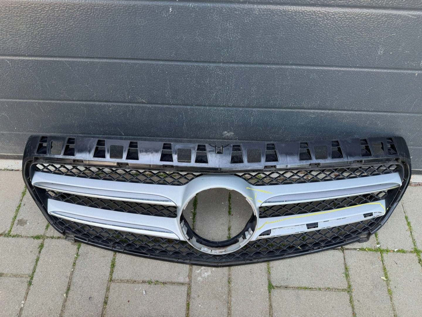 Mercedes A176 12- grille bumper front front