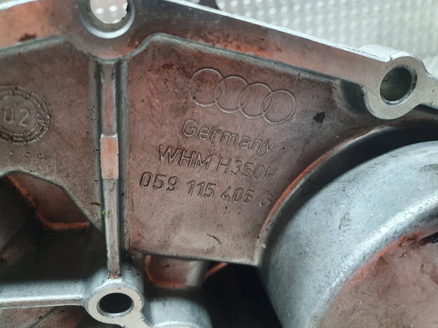 Porta FILTRU olio 059115405G AUDI A4 B6 PASSAT B5 2.5 TDI