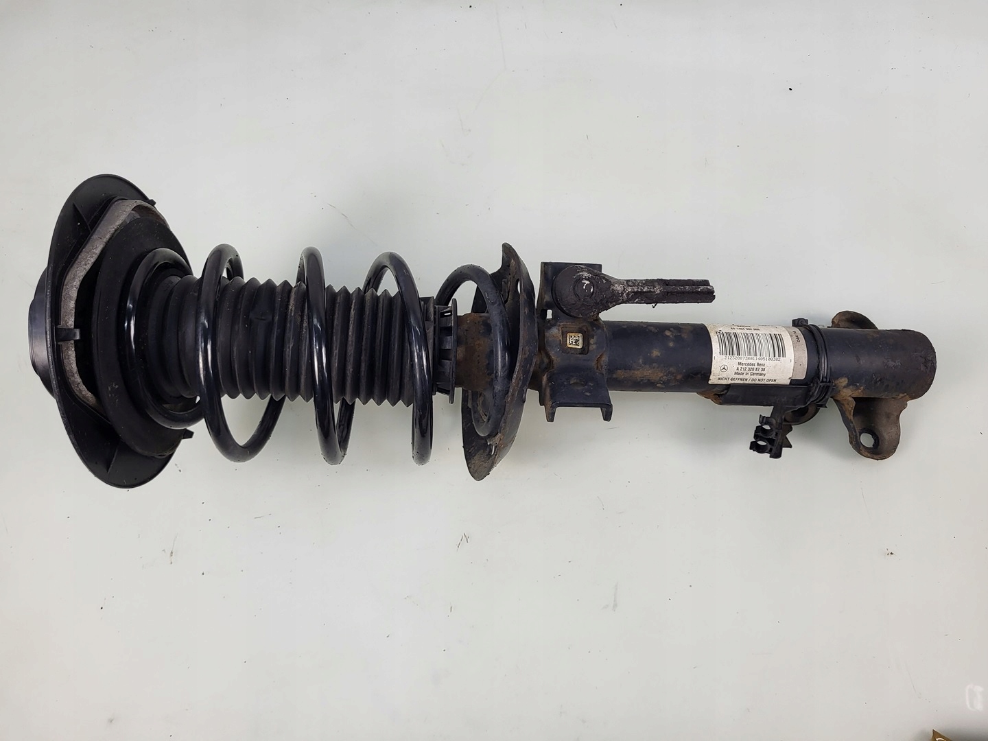 MERCEDES E W212 LIFT 2.2 CDI shock absorber spring right front