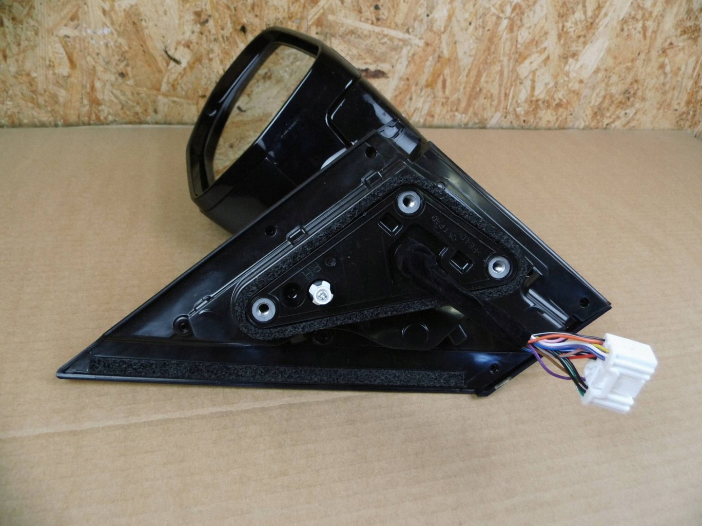 KIA EV2 mirror right 15 - of cables (vertical)